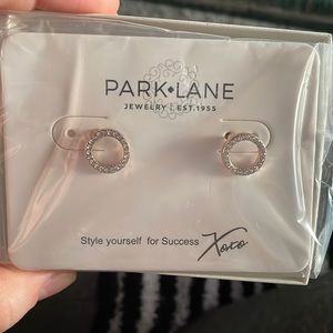 NWT Park Lane Rose Gold Roo Earrings